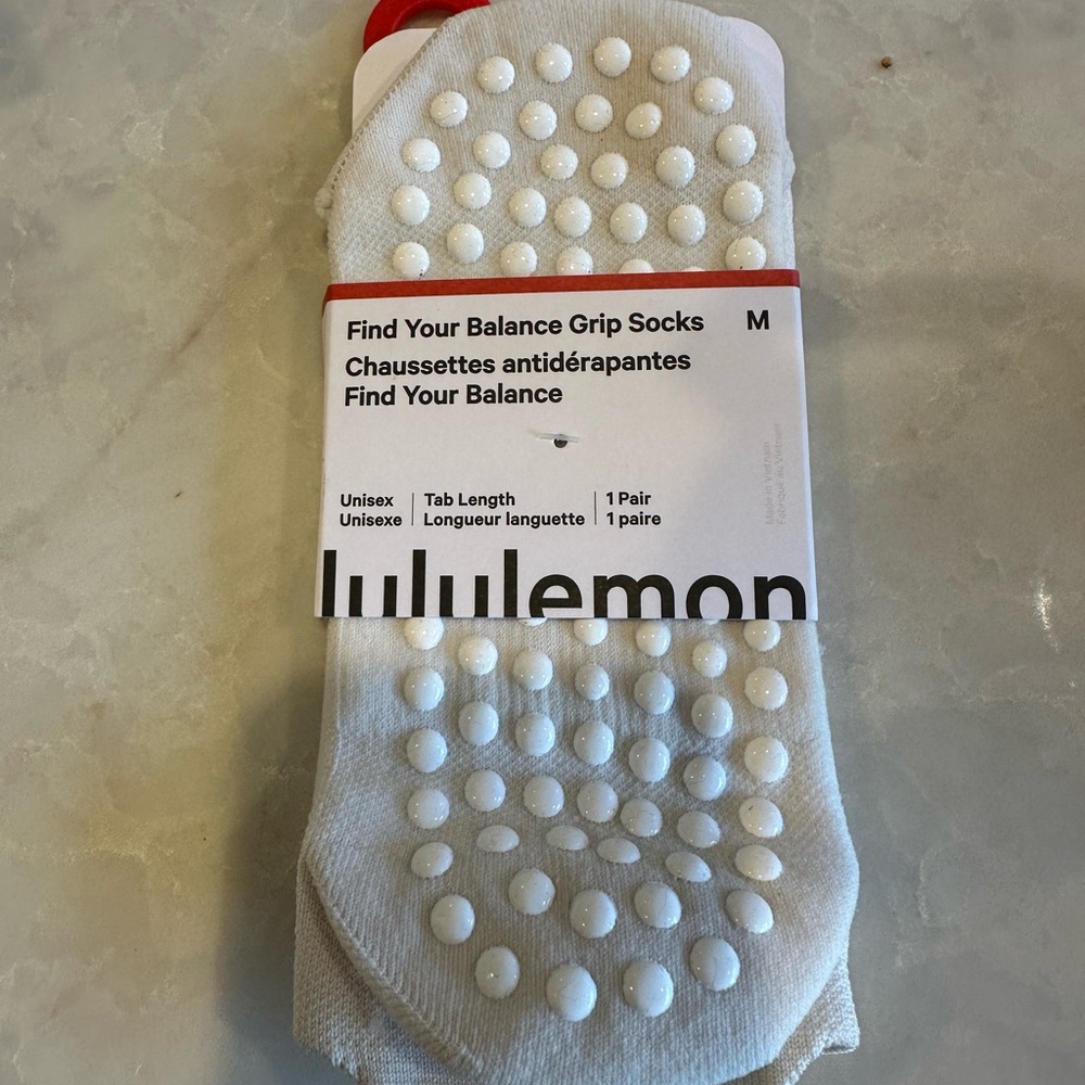 lululemon athletica Find your balance Grip tab Socks